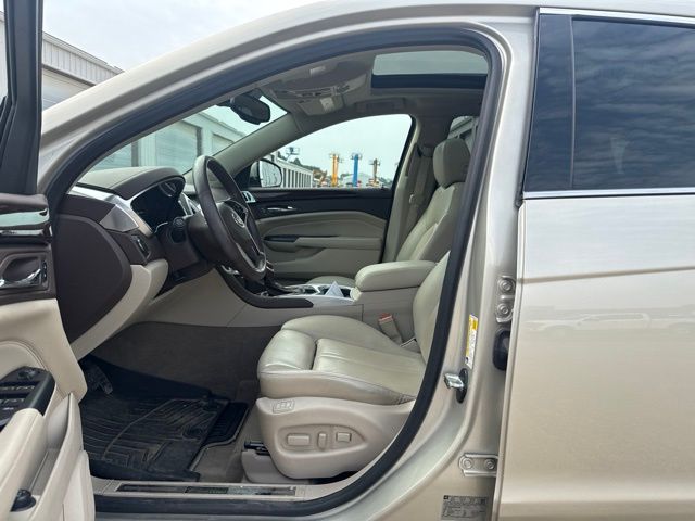 2016 Gold Cadillac SRX Luxury AWD SUV