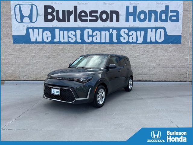 Gravity Gray 2025 Kia Soul LX FWD SUV / Crossover Front-Wheel Drive Continuously Variable Transmission