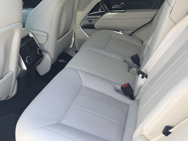 Used 2025 Land rover Range Rover SUV