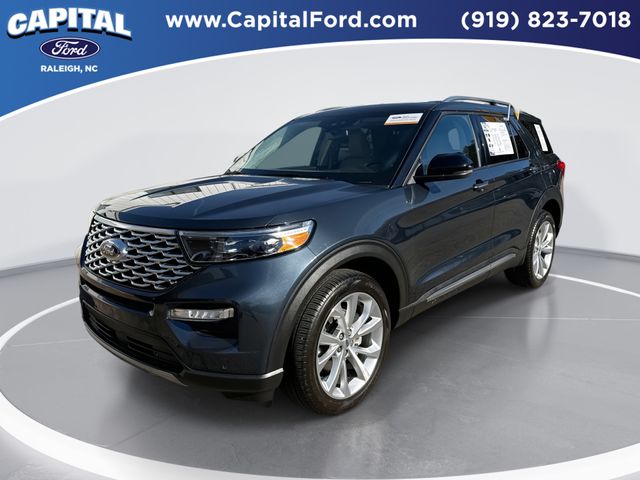2023 Ford Explorer Platinum's photo