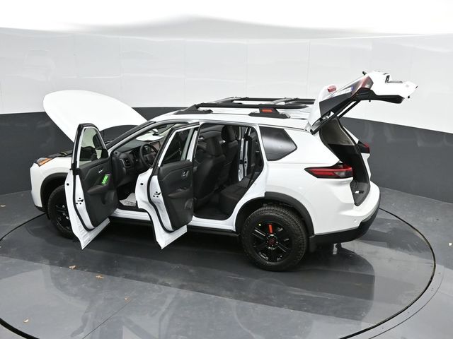 2025 Nissan Rogue  52