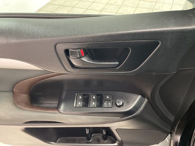 Used 2019 Toyota Highlander SUV