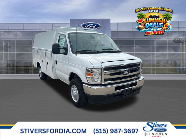 Oxford White 2026 Ford E-Series Chassis Pickup Truck Rear-Wheel Drive 6-Speed Automatic Overdrive