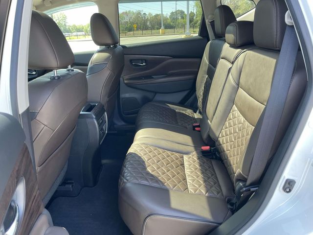 Used 2020 White Nissan Platinum image 10