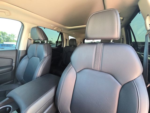 2025 Honda Pilot Touring:L168808A