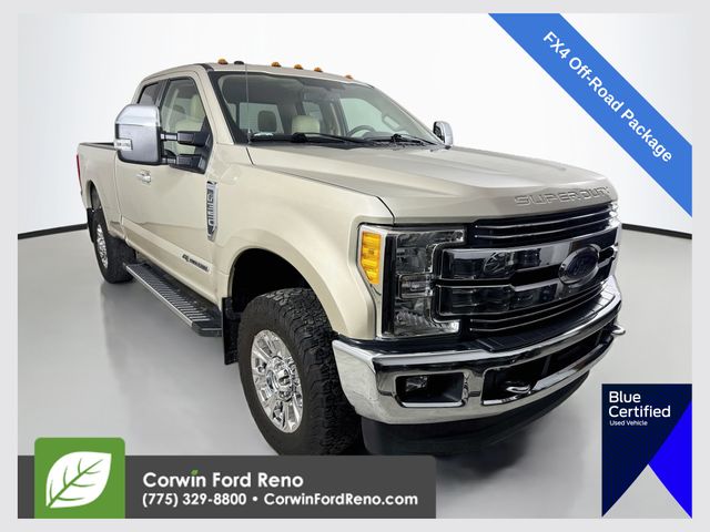  2017 Ford F-350 Super Duty Lariat SuperCab 4WD   