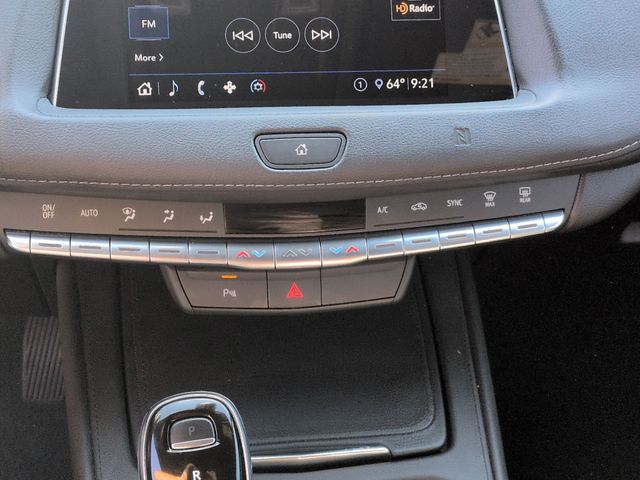 Used 2020 Silver Cadillac Premium Luxury image 23