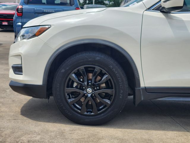 2020 Nissan Rogue SV White at South Houston Nissan