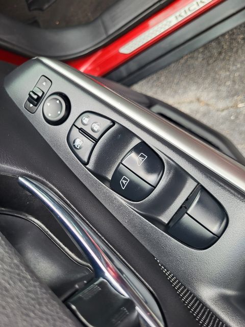 Used Car 2018 Nissan Kicks  Sv For Sale Under $12,000 In San Antonio, Texas