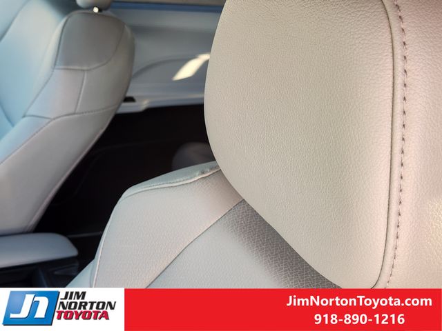 Used 2026 Toyota Sienna Van