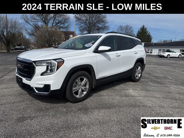 Summit White 2024 GMC Terrain SLE FWD SUV / Crossover Front-Wheel Drive 9-Speed Automatic