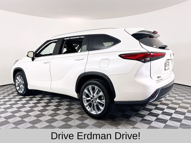 Used 2021 Toyota Highlander SUV