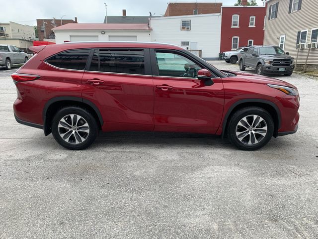 Used 2023 Toyota Highlander SUV