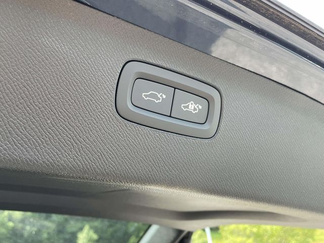 New 2026 Blue Volvo T8 Ultra image 20