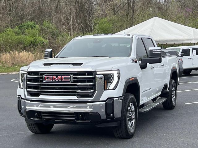 2025 GMC Sierra 2500HD SLT Crew Cab 4WD