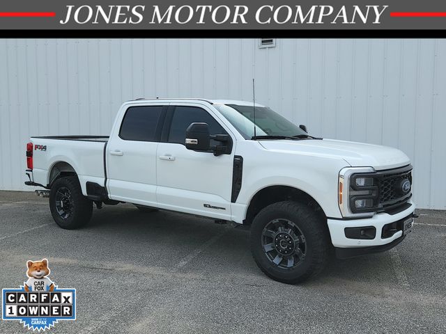 White Metallic 2024 Ford F-250 Super Duty Pickup Truck Four-Wheel Drive Automatic