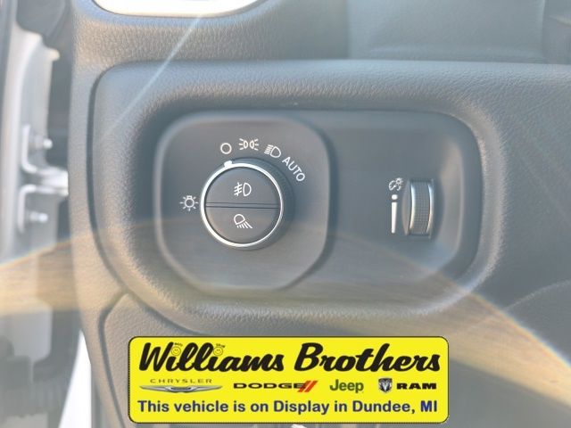 2021 Ram 1500 Big Horn/Lone Star - Bright White Clearcoat exterior view 17