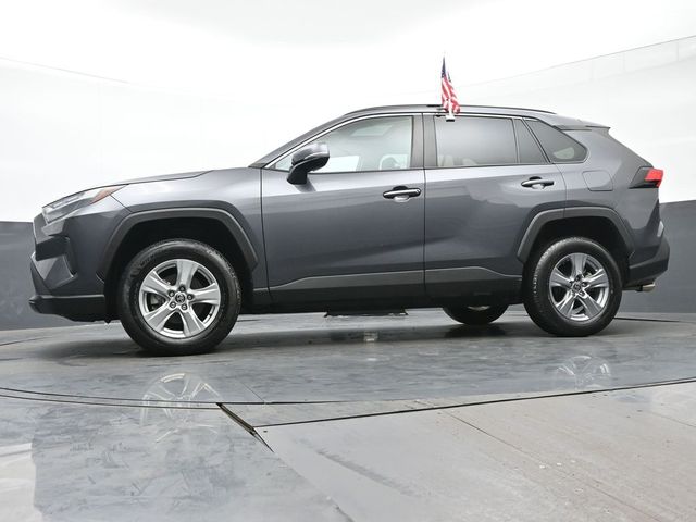 2022 Toyota RAV4 XLE 33