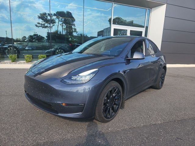/2023 Tesla Model-Y