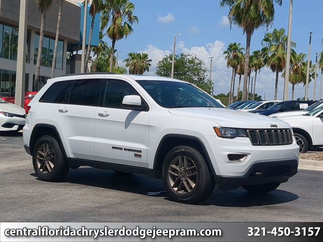 Bright White Clearcoat 2016 Jeep Grand Cherokee SUV / Crossover 4X2 8-Speed Automatic