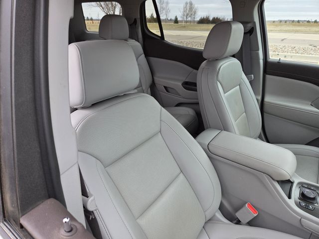 2021 GMC Acadia AWD SLT