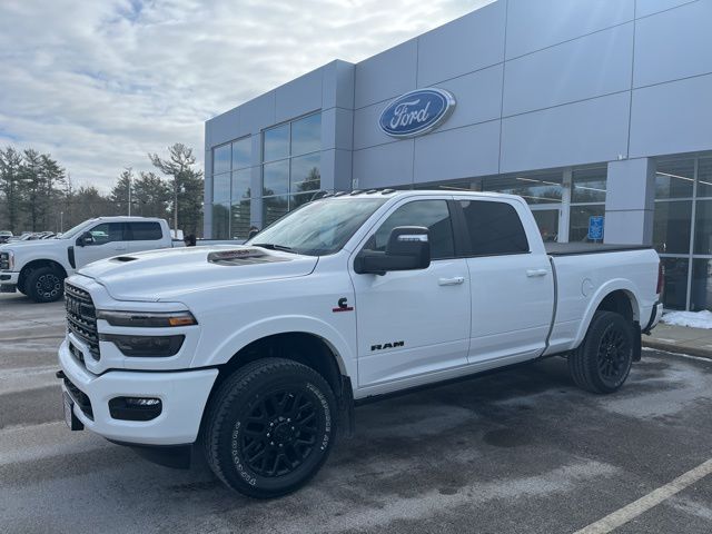 2025 RAM 2500 Limited Crew Cab 4WD