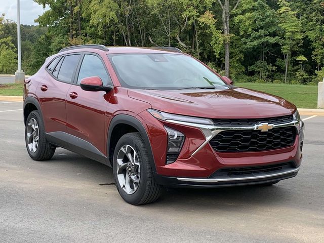 2024 Chevrolet Trax LT 1