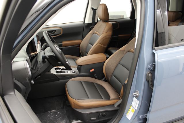 New 2026 Gray Ford Outer Banks image 16