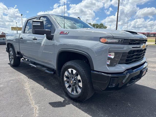 Slate Gray Metallic 2024 Chevrolet Silverado 2500HD Custom Crew Cab 4WD Pickup Truck Four-Wheel Drive Automatic