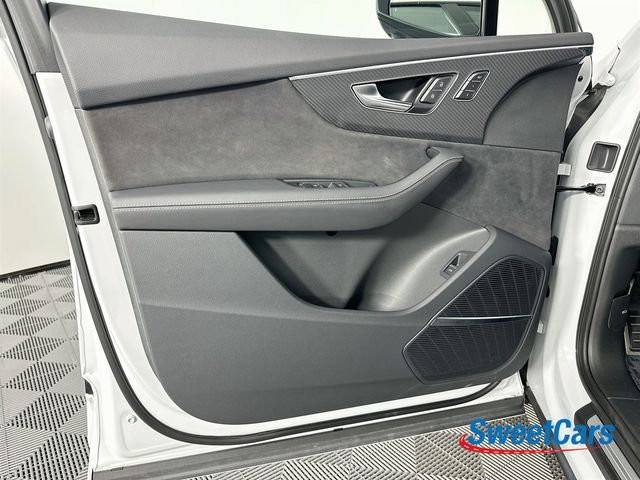 2025 Audi SQ7