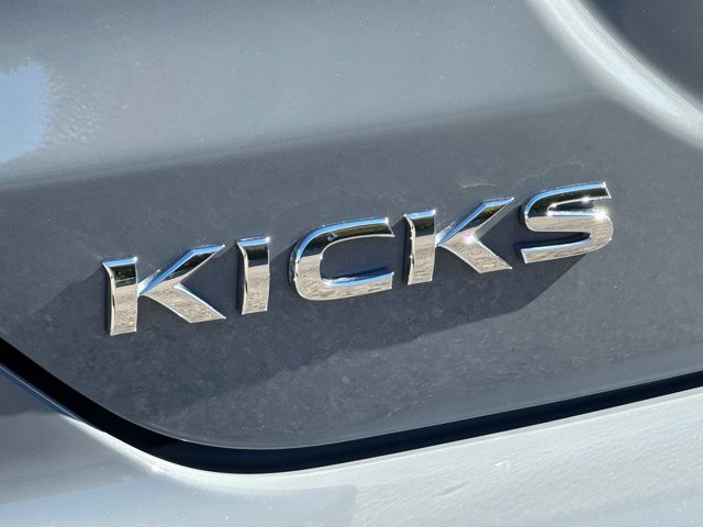 2023 Nissan Kicks SV 28