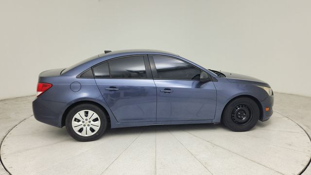 2014 Chevrolet Cruze LS - 5