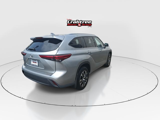 Used 2021 Toyota Highlander SUV