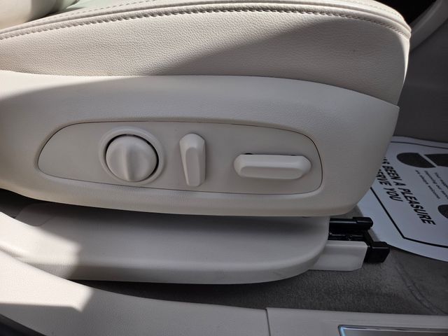 2023 GMC Acadia AWD Denali