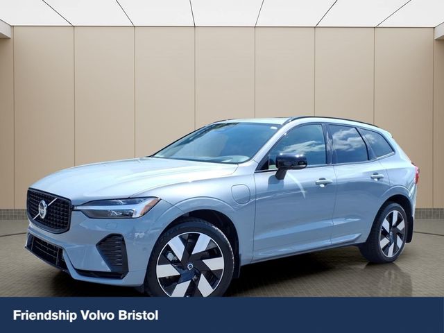 2024 Volvo XC60 Recharge T8 Ultimate Dark Theme eAWD