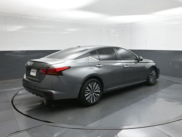 Used 2023 Nissan Altima Sedan