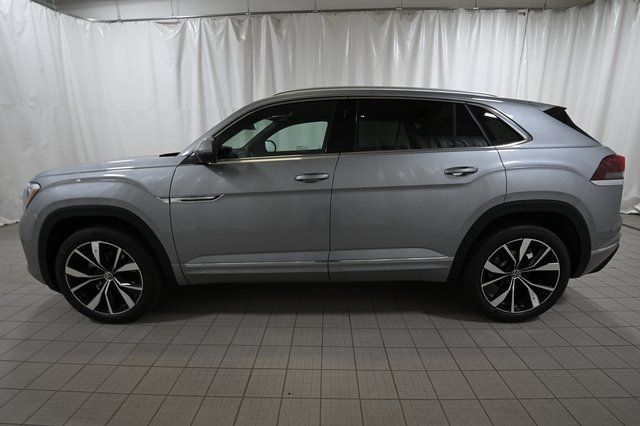 New 2026 Silver Volkswagen 2.0T SEL Premium R-Line image 10