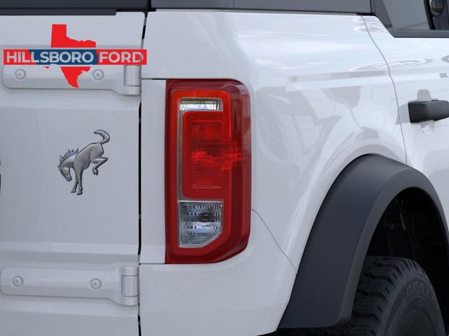 2024 Ford Bronco Black Diamond 23