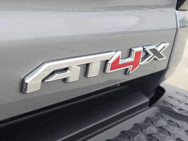 2023 GMC Canyon AT4X:C02547