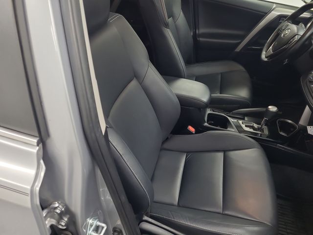 2017 – Toyota – RAV4 Hybrid