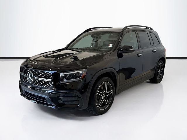 2024 Mercedes-Benz GLB Negro (Night Black) SUV/Crossover Tracción en las cuatro ruedas 8 velocidades Doble cloch