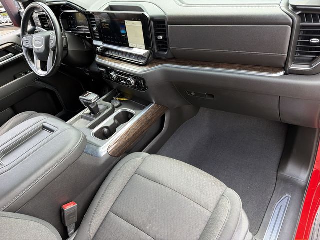 Used 2022 Red GMC Elevation image 31