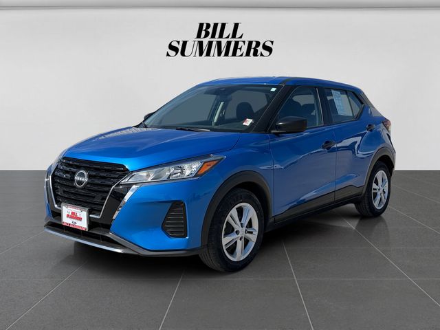 2022 Nissan Kicks S FWD