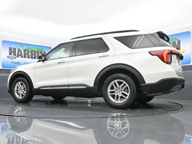 2025 Ford Explorer Active photo