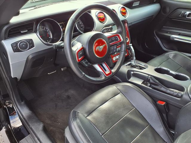 Used 2017 Black Ford GT Premium image 9