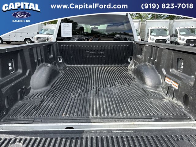 Certified Used 2025 Oxford White Ford XLT image 16
