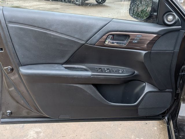 2016 Honda Accord EX-L - 9