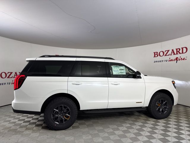 2025 Star White Metallic Tri-Coat Ford Expedition 4X4 SUV