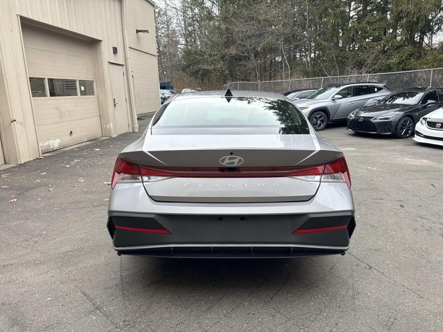 2025 Hyundai Elantra
