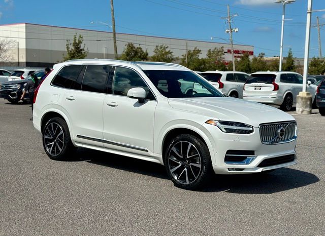 2023 Volvo XC90 B6 Plus 7-Seater